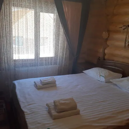 арніка Hotel Synevyrsʼka Polyana