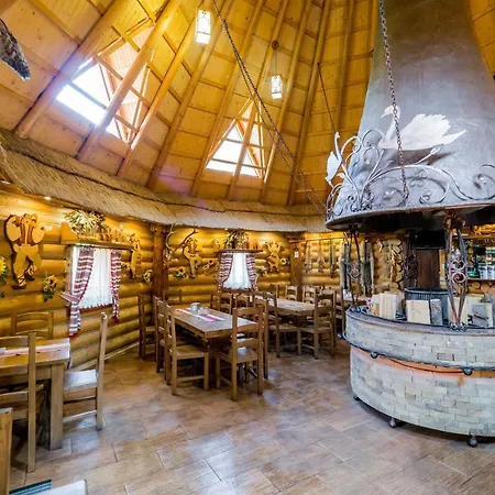 арніка Hotel Synevyrsʼka Polyana